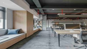 ���ڹ���װ�޹�˾